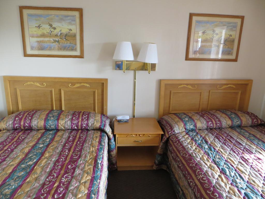 Pine Crest Motor Lodge Holly Springs Esterno foto